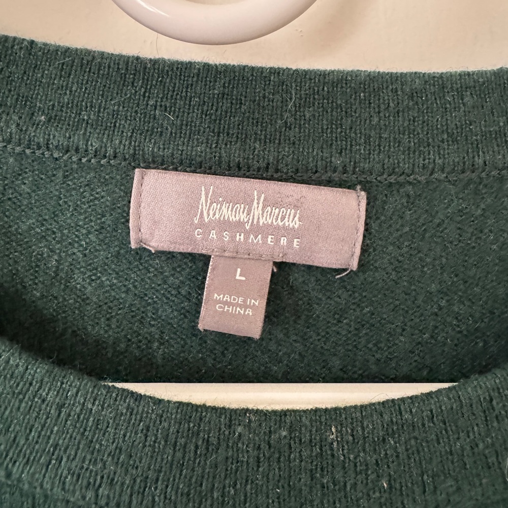 Neiman Marcus Green Cashmere Sweater